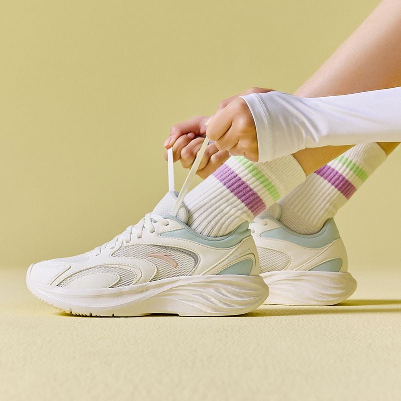 Giày Chạy Thể Thao Nữ Feichi Anta 9225C5505-1