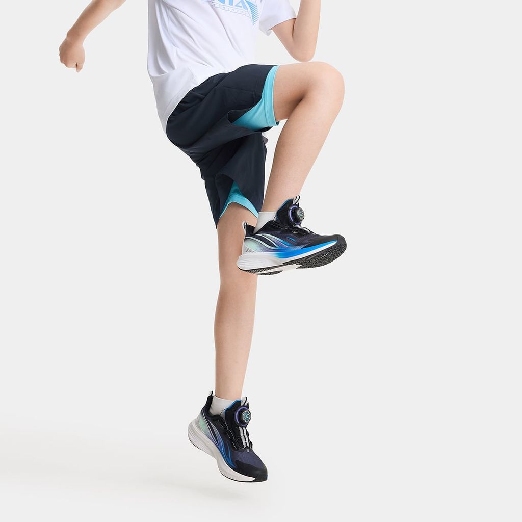 Quần Short Thể Thao Bé Trai Anta Kids A526B7301-2
