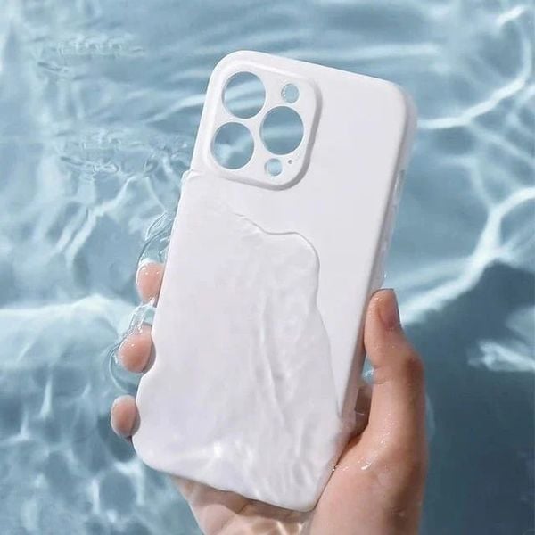 Ốp lưng Baseus Liquid Silica Gel cho iPhone 13 – Silicone thế hệ mới, mềm mại, chống dơ, chống trầy xước nhẹ