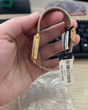 Hàng mới 100% - Đồng hồ HANNAH MARTIN - 108WF2 - dây kim loại màu vàng - mặt màu đen