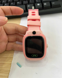 Hàng Lướt 70% Đồng hồ thông minh màn hình cảm ứng - dây cao su màu hồng - không lên nguồn - màn hình màu đen