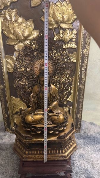 Tượng Quan Âm bằng đồng