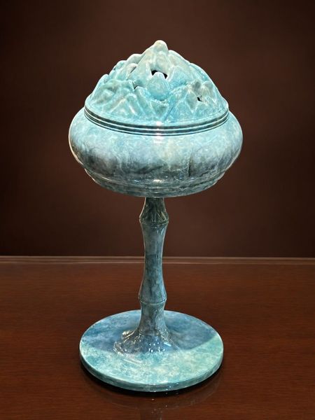 Lư đốt trầm bằng đồng màu vân độc quyền