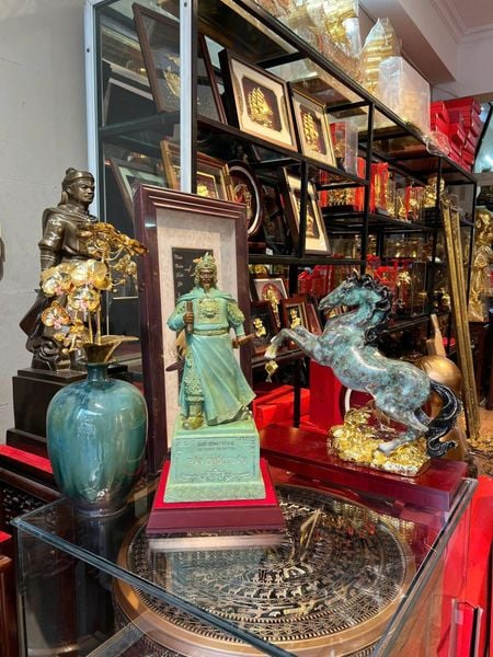 Tượng đức thánh trần hưng đạo cao 50cm bằng đồng