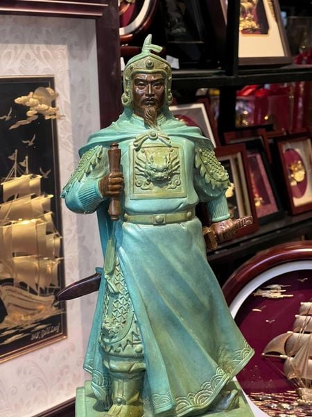 Tượng Trần Hưng Đạo 50cm bằng đồng để bàn