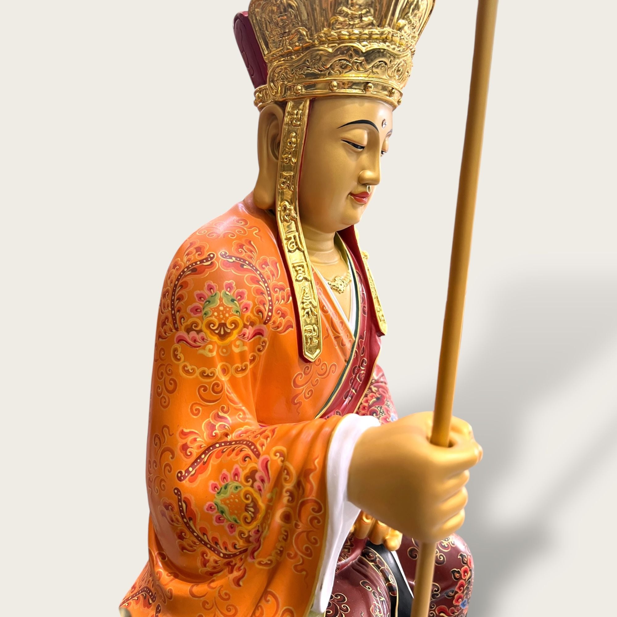 Tượng Địa Tạng Vương bằng đồng vẽ gấm dát vàng 24k