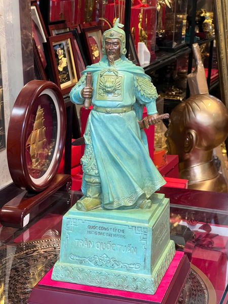 Tượng trần hưng đạo bằng đồng cao 50cm