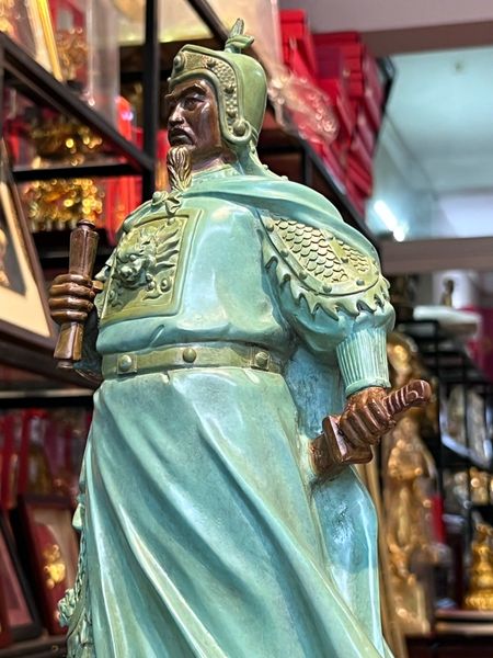 Tượng Trần Hưng Đạo bằng đồng 50cm patina xanh ngọc lục bích vân cổ