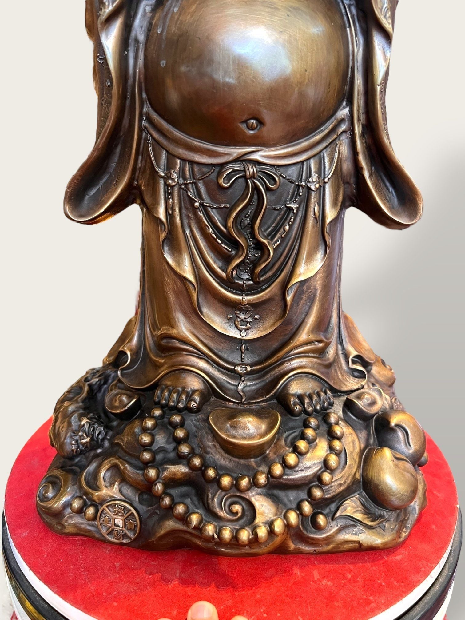 Tượng Di Lặc chúc phúc bằng đồng