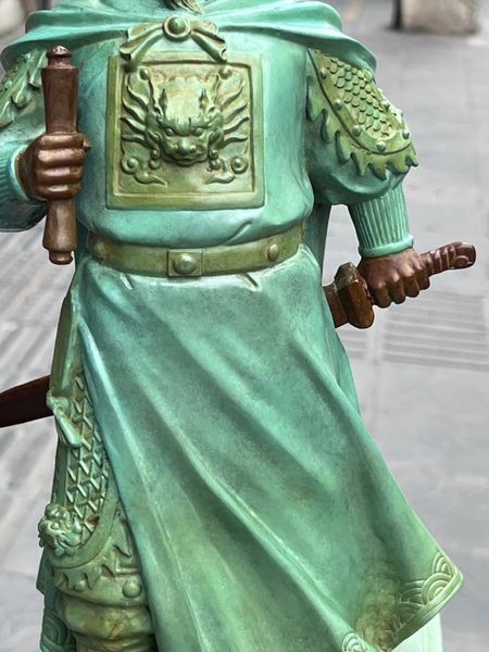 Tượng Trần Quốc Tuấn bằng đồng 50cm patina xanh ngọc lục bích vân cổ