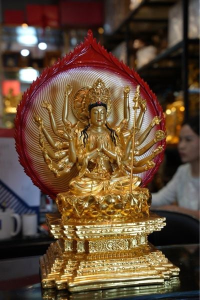 Tượng Phật Chuẩn Đề