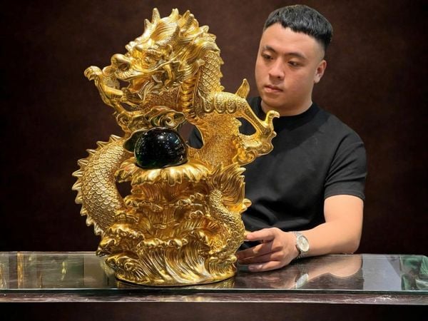 Tượng rồng bằng đồng dát vàng 24k