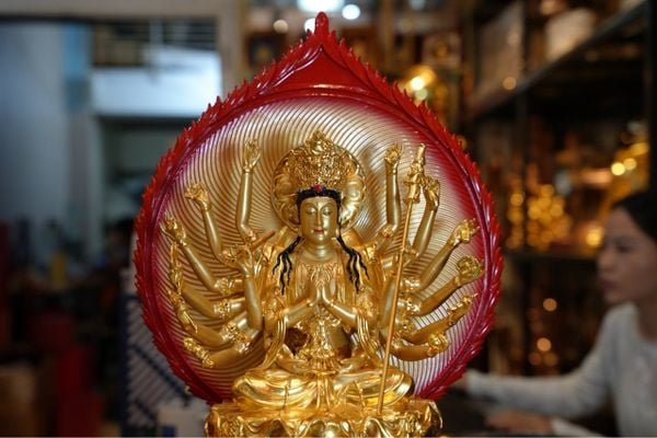 Tượng Phật Chuẩn Đề