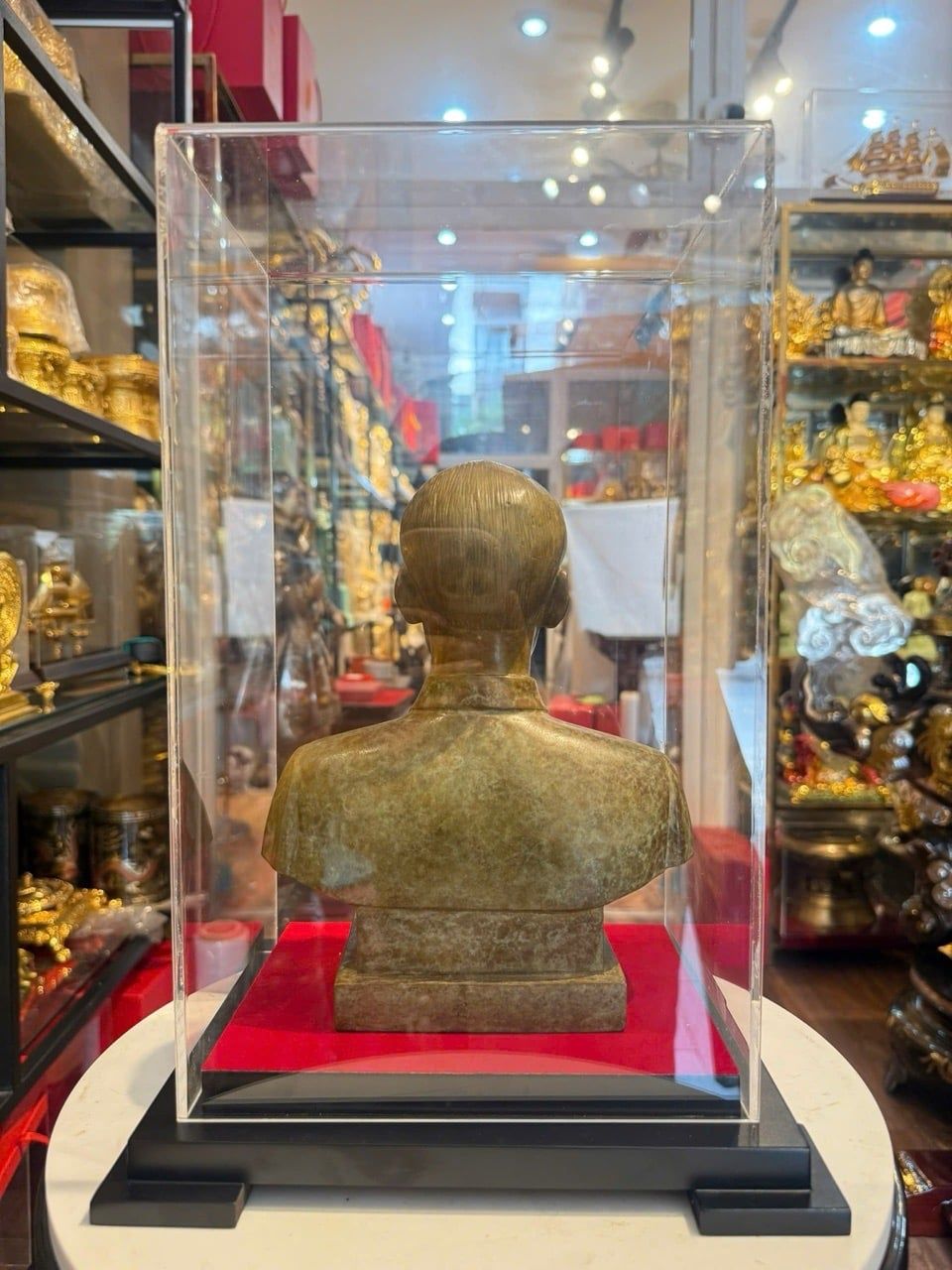 Tượng Bác Hồ bằng đồng patina