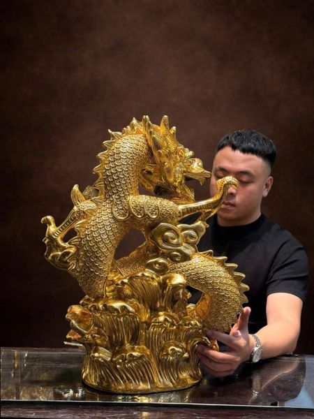 Tượng rồng bằng đồng dát vàng 24k