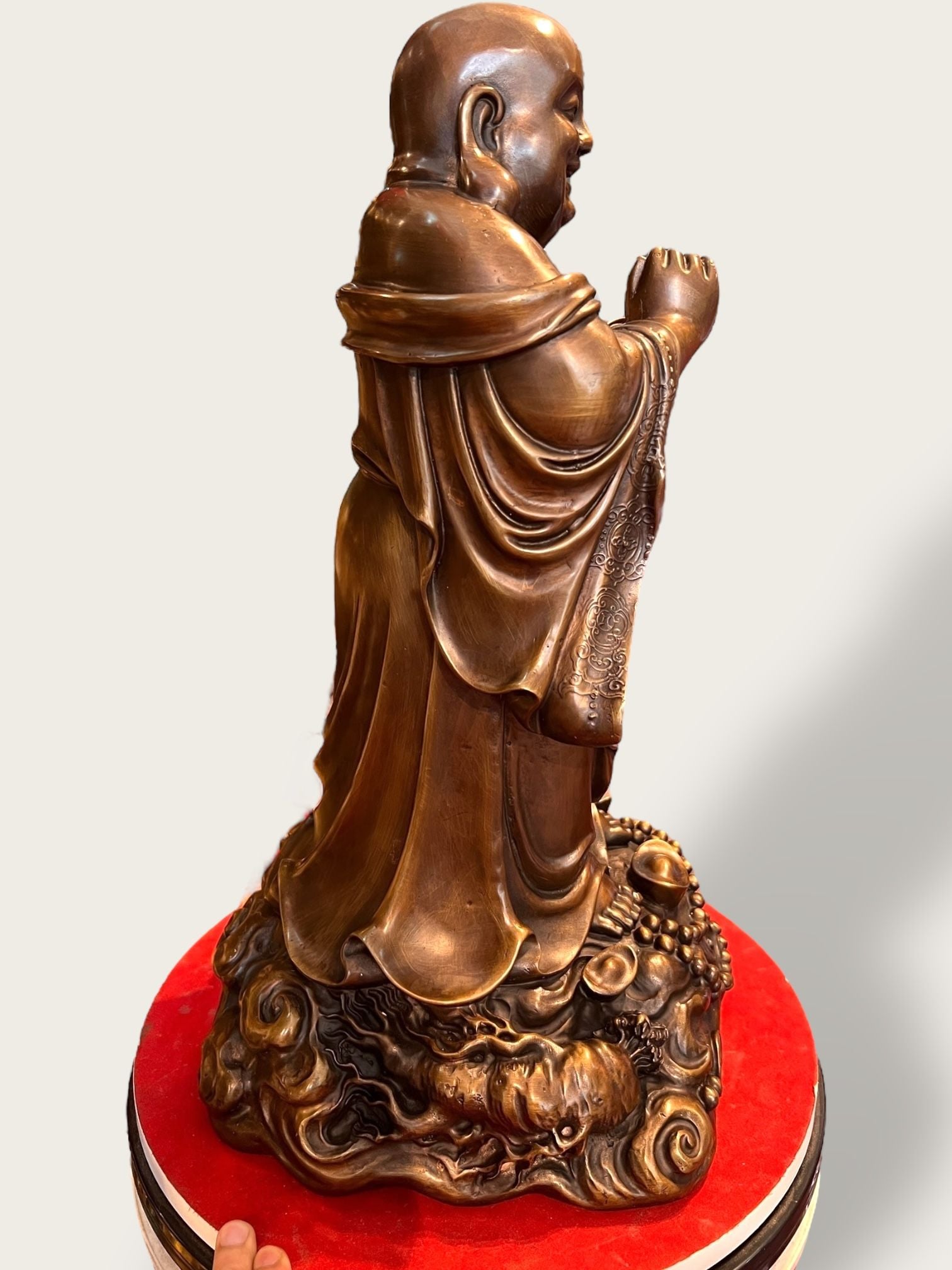 Tượng Di Lặc chúc phúc bằng đồng