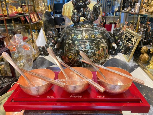 Bát đũa thìa ăn cơm bằng đồng