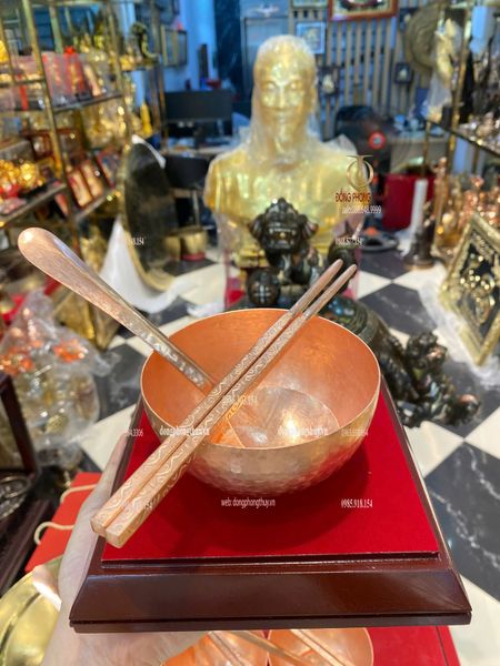 Bát đũa thìa ăn cơm bằng đồng