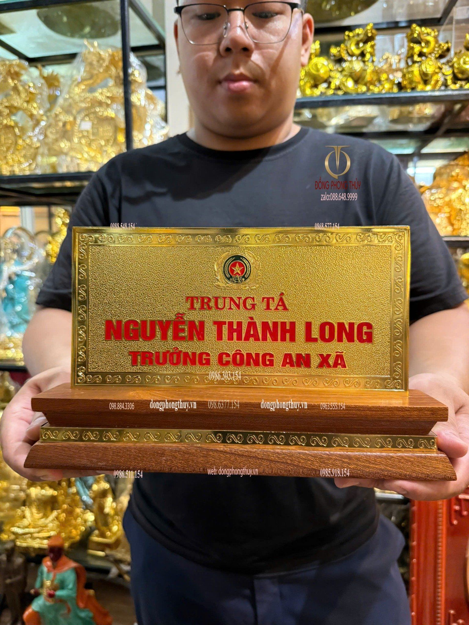 Biển chức danh bằng đồng mạ vàng 24k