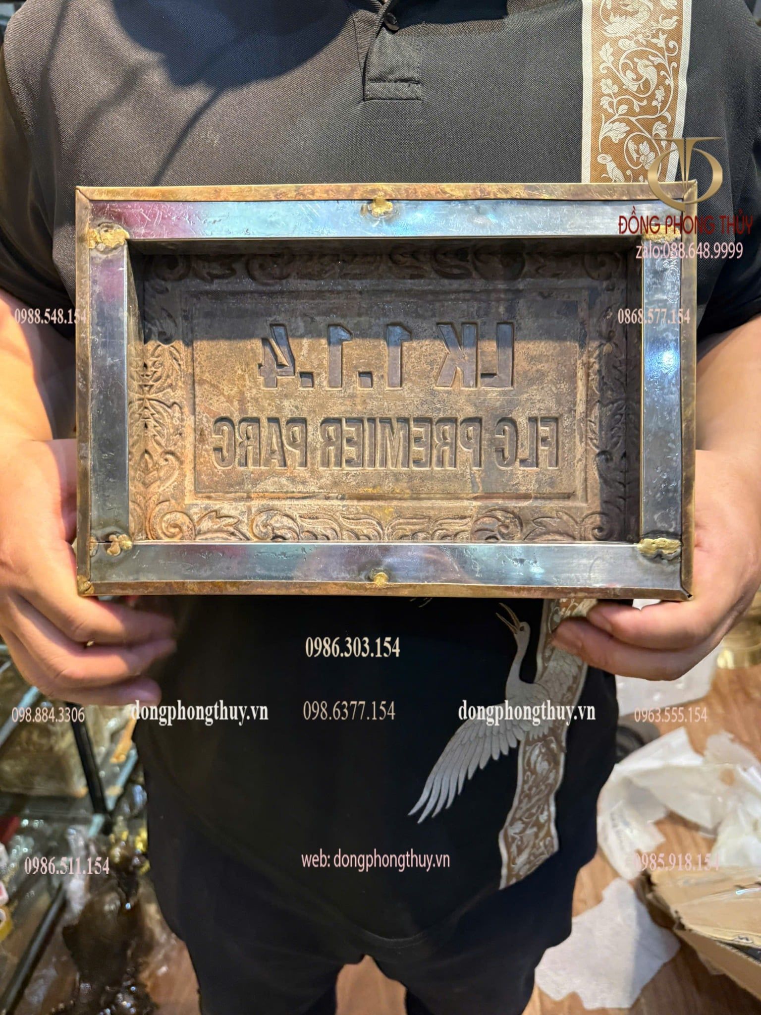 Biển số nhà bằng đồng