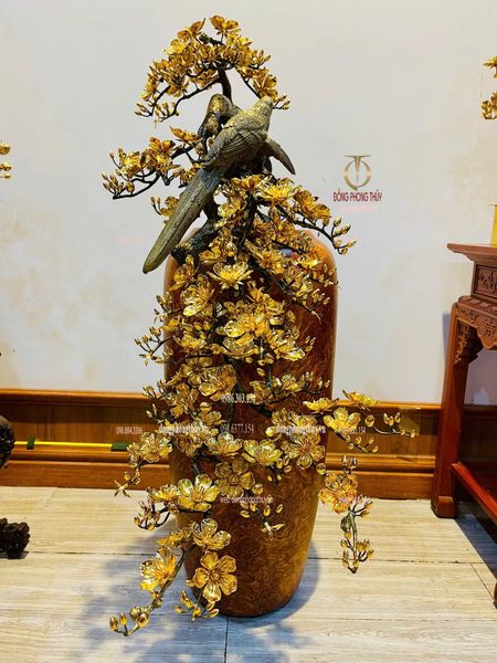 Quà tặng sếp mạ vàng: Bình Mai dáng đổ bằng đồng mạ vàng 24k