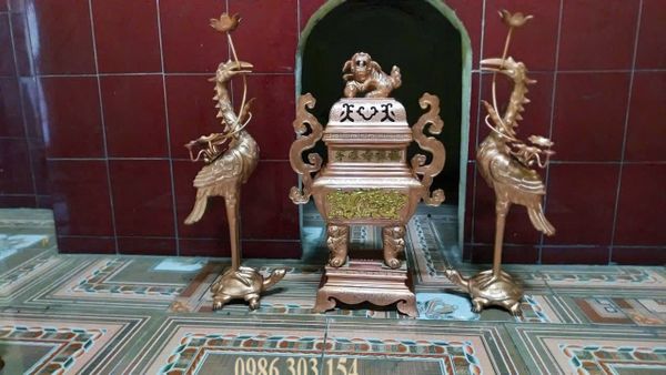 Bộ ngũ sự 60cm đỉnh đồng đỏ vuông nặng 43kg