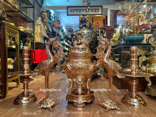 Đỉnh đồng ngũ sự hoa sòi 65cm nặng 48kg đồng đỏ