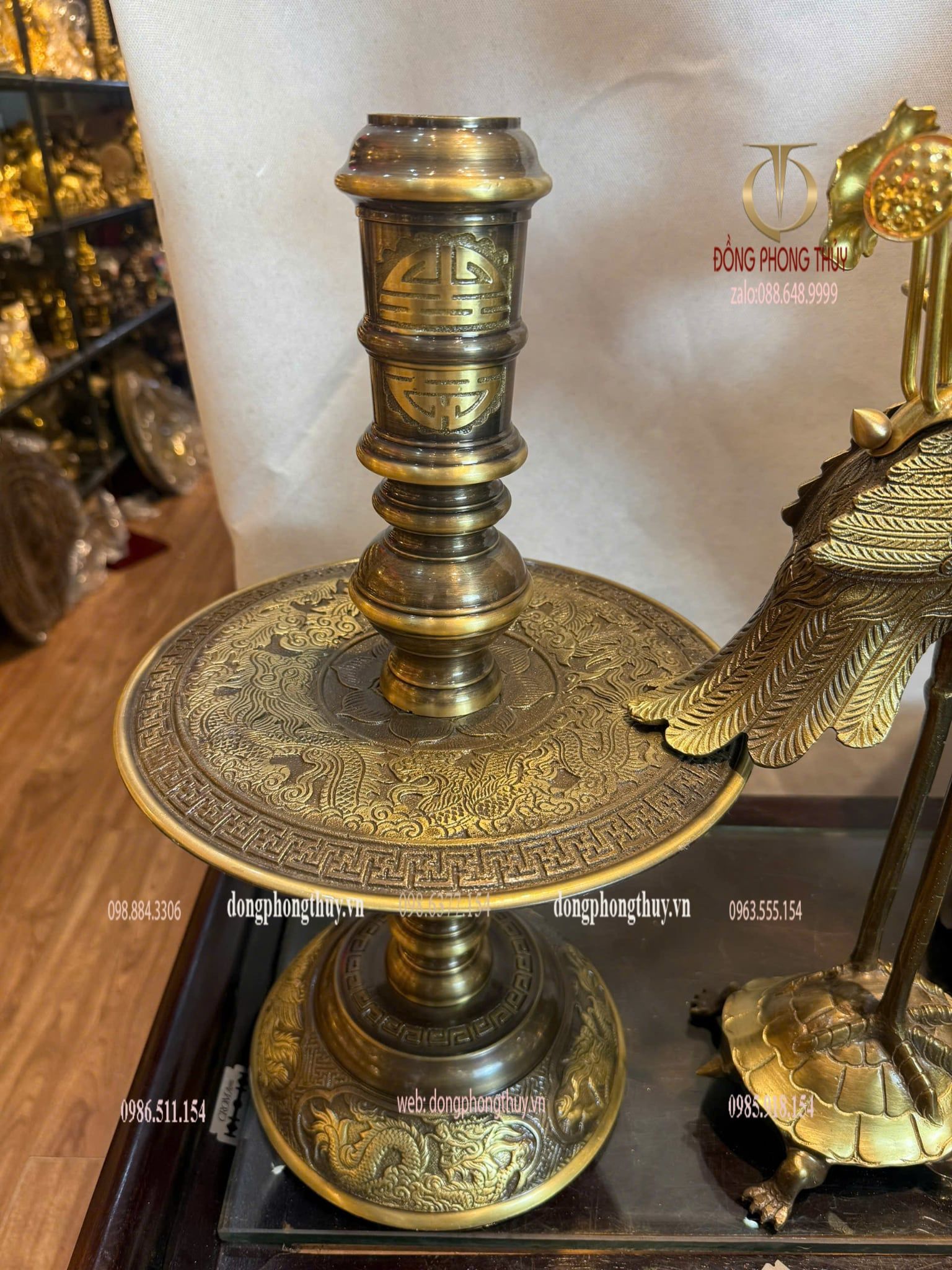 Bộ đỉnh đồng ngũ sự bằng đồng vàng hun nâu cạo màu