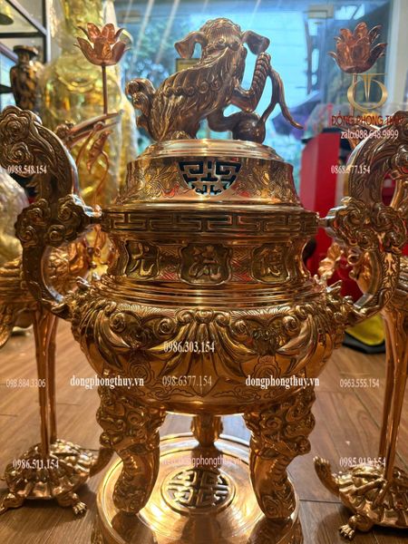 Đỉnh đồng ngũ sự hoa sòi 65cm nặng 48kg đồng đỏ