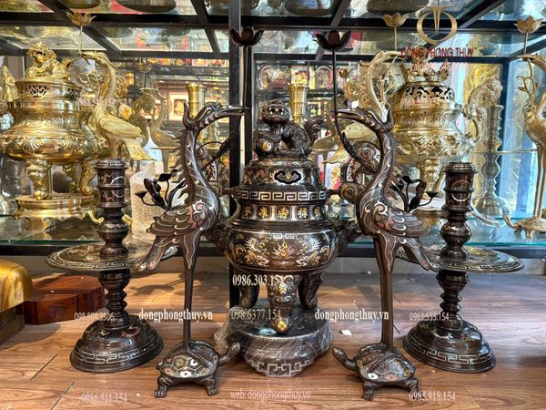 Bộ đỉnh đồng 60cm nặng 42kg khảm ngũ sắc