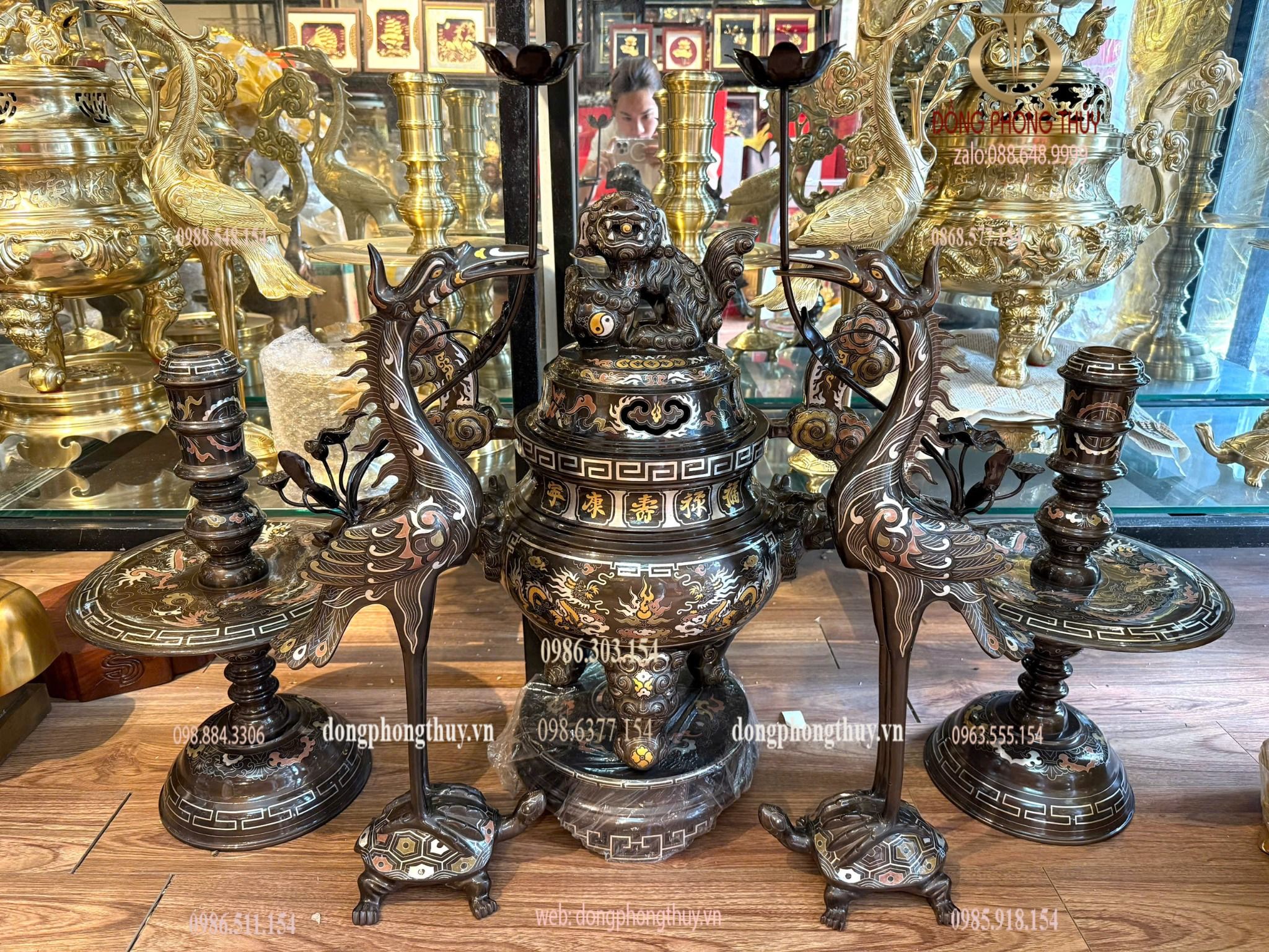 Bộ đỉnh đồng 60cm nặng 42kg khảm ngũ sắc