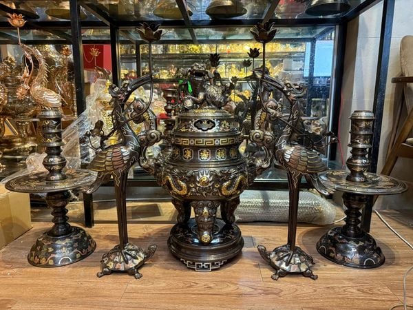 Bộ đỉnh đồng ngũ sự cao 70cm nặng 65kg hàng nghệ nhân