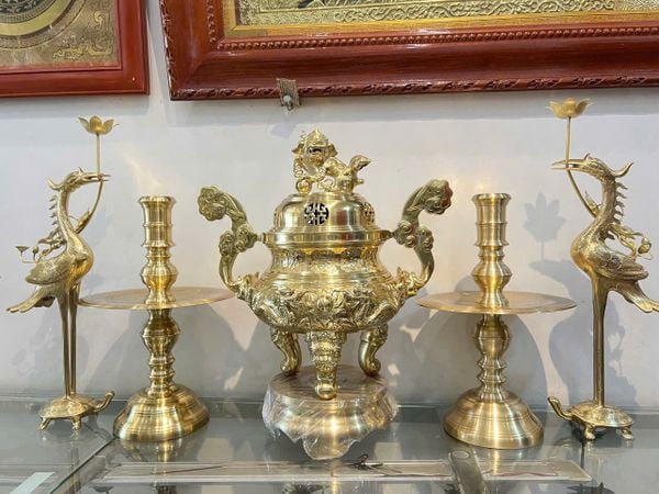 Bộ ngũ sự đỉnh đồng cát tút