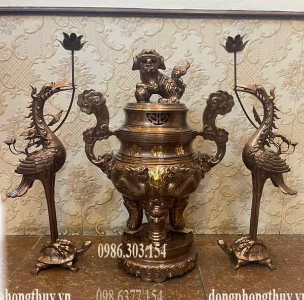 Bộ đỉnh đồng đỏ cao 65cm nặng 48kg song long chầu nguyệt