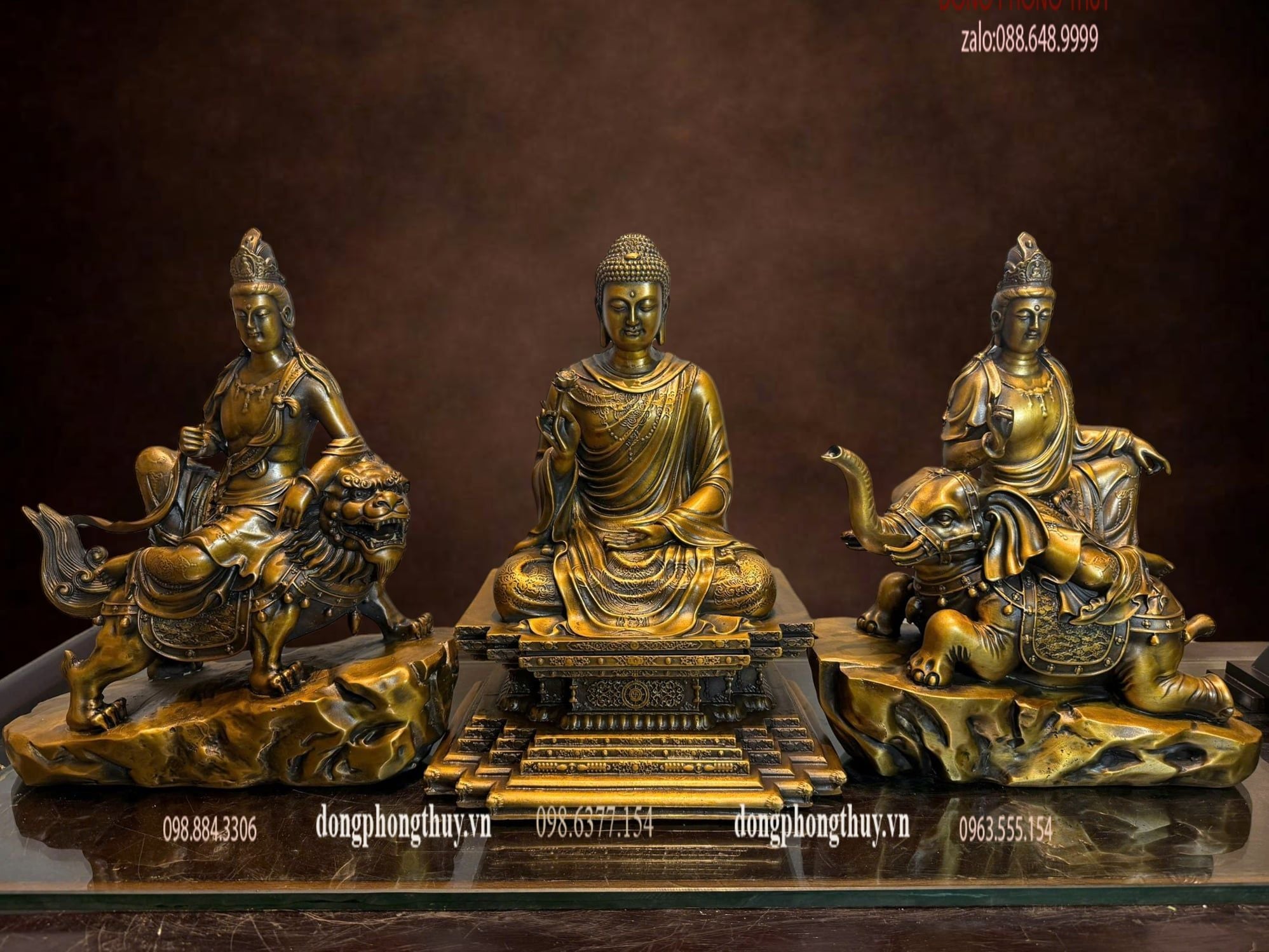 Hoa nghiêm tam thánh bằng đồng