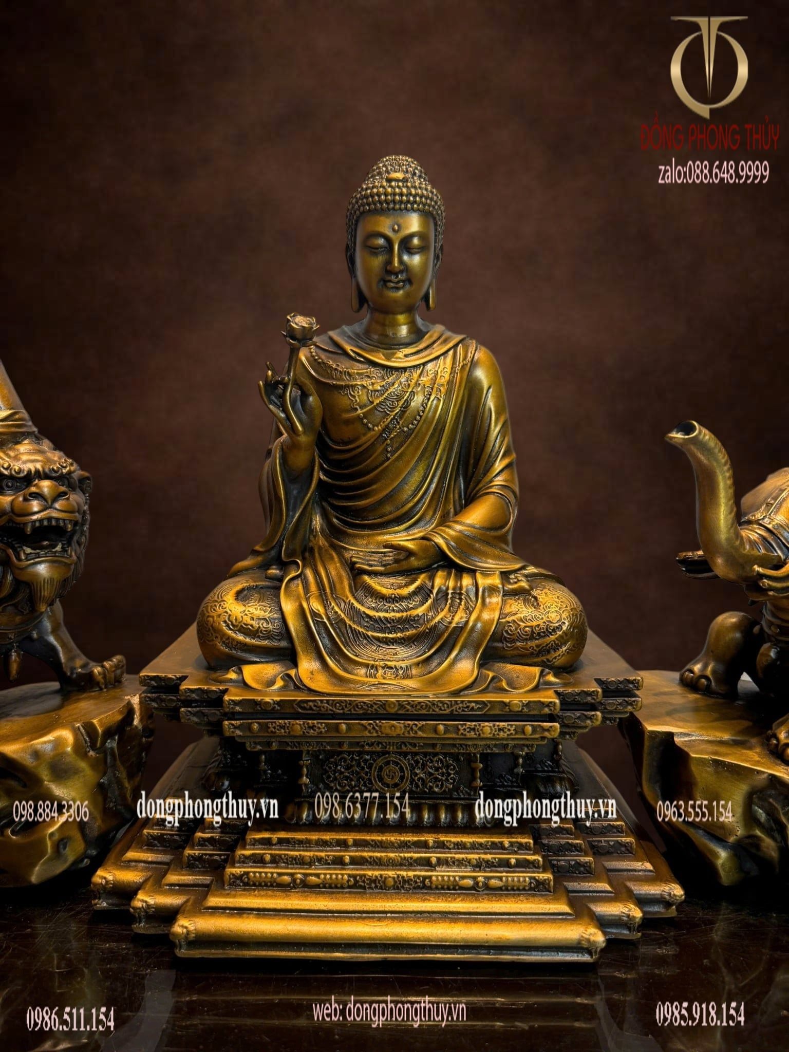Hoa nghiêm tam thánh bằng đồng
