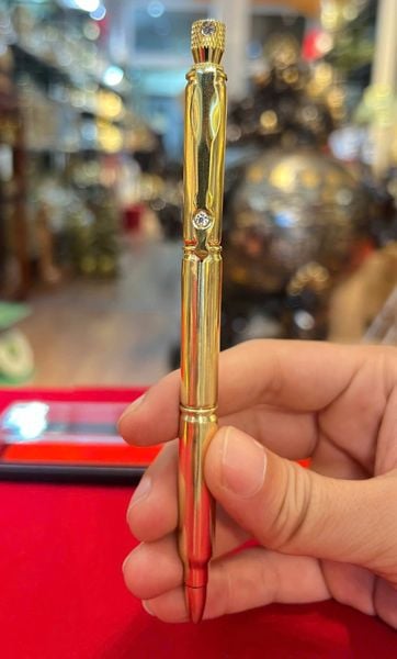 Quà tặng doanh nghiệp-quà tặng đại hội-Bút ký vỏ đạn bằng đồng ghép từ 3 viên đạn ar15