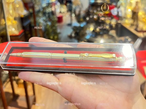 Quà tặng doanh nghiệp-quà tặng đại hội-Bút ký vỏ đạn bằng đồng ghép từ 3 viên đạn ar15