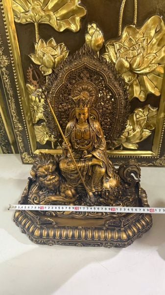 Tượng Địa Tạng Vương Bồ tát bằng đồng