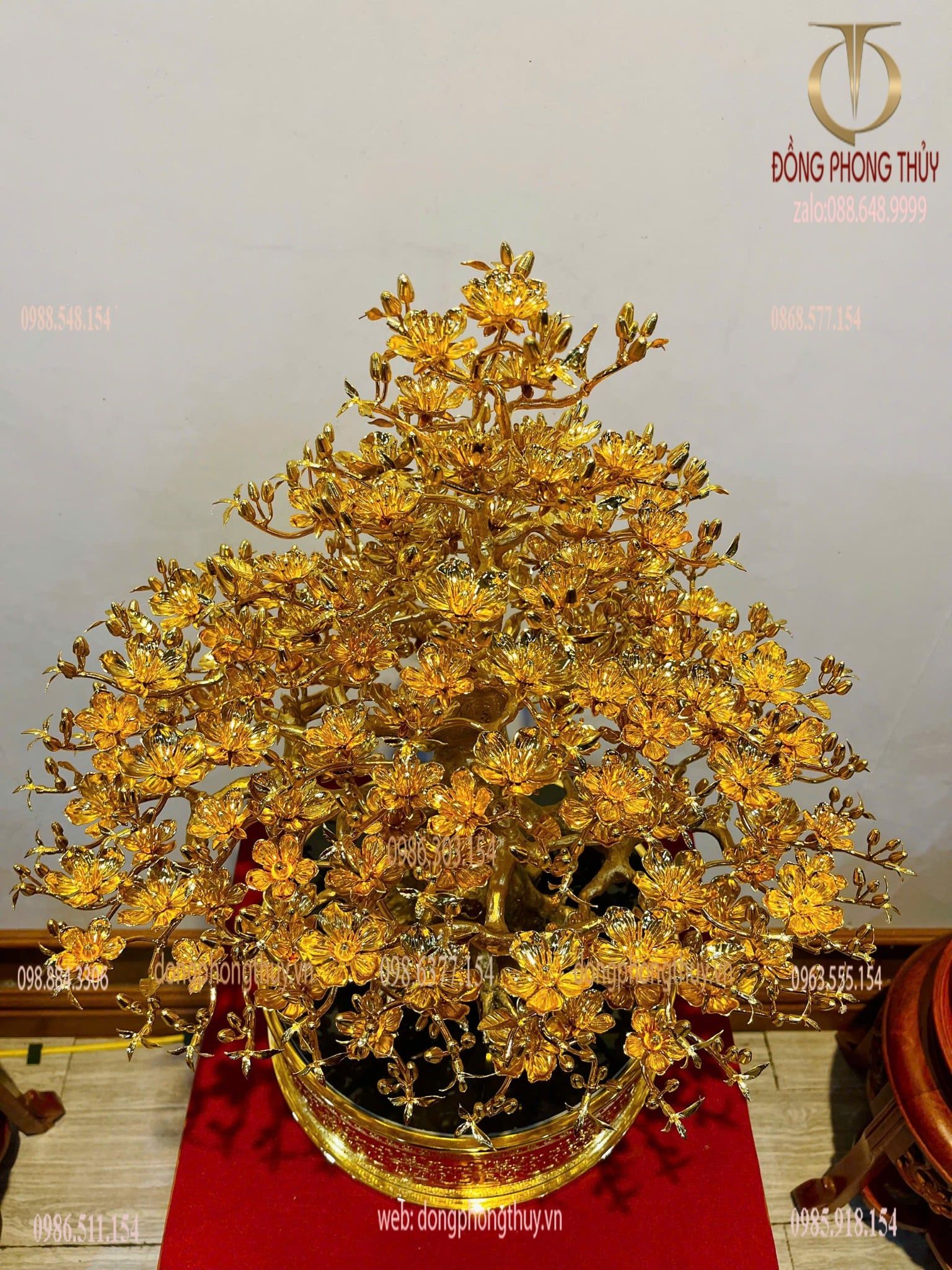 Chậu mai đứng bằng đồng mạ vàng 24k