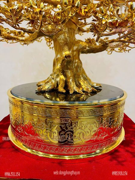 Chậu mai đứng bằng đồng mạ vàng 24k