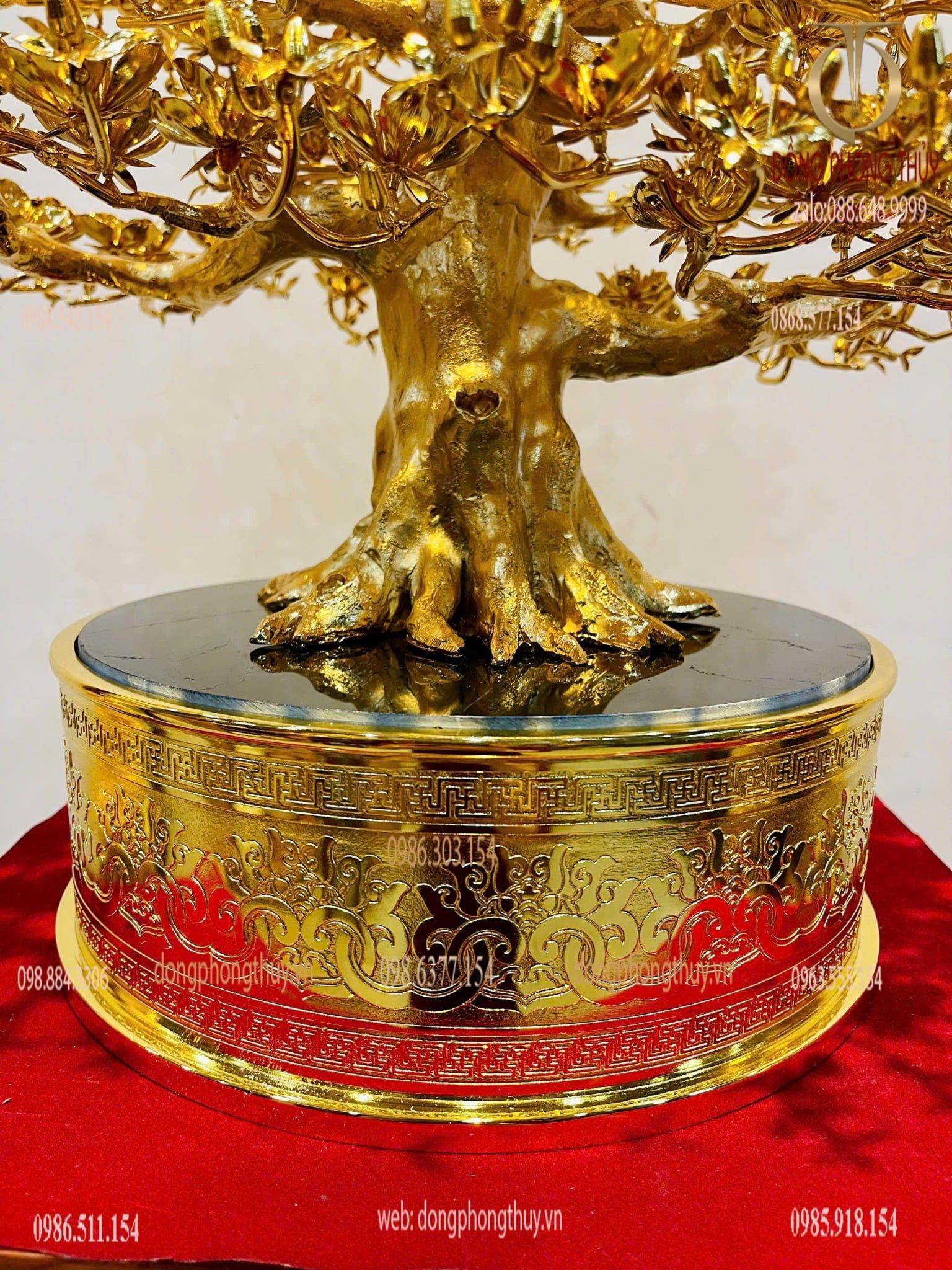 Chậu mai đứng bằng đồng mạ vàng 24k