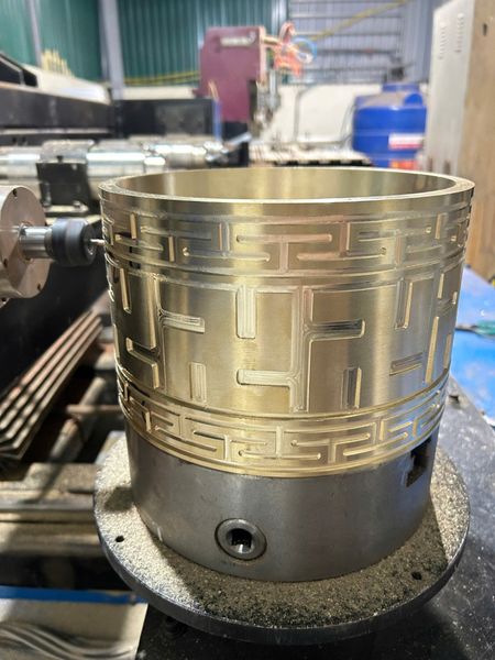 Đai cột đồng nhà thờ