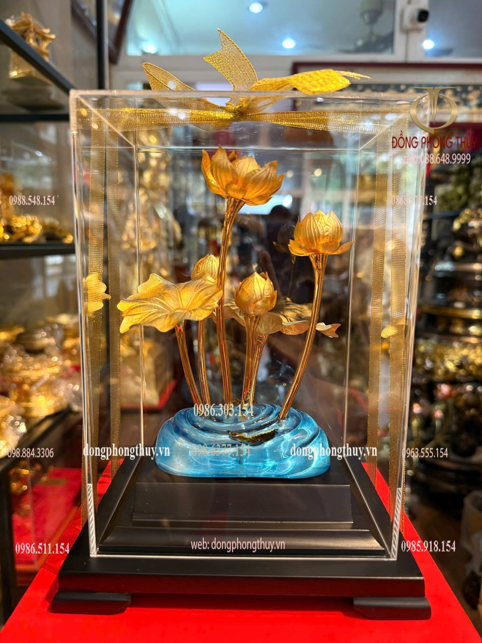 Hoa sen mạ vàng 24k