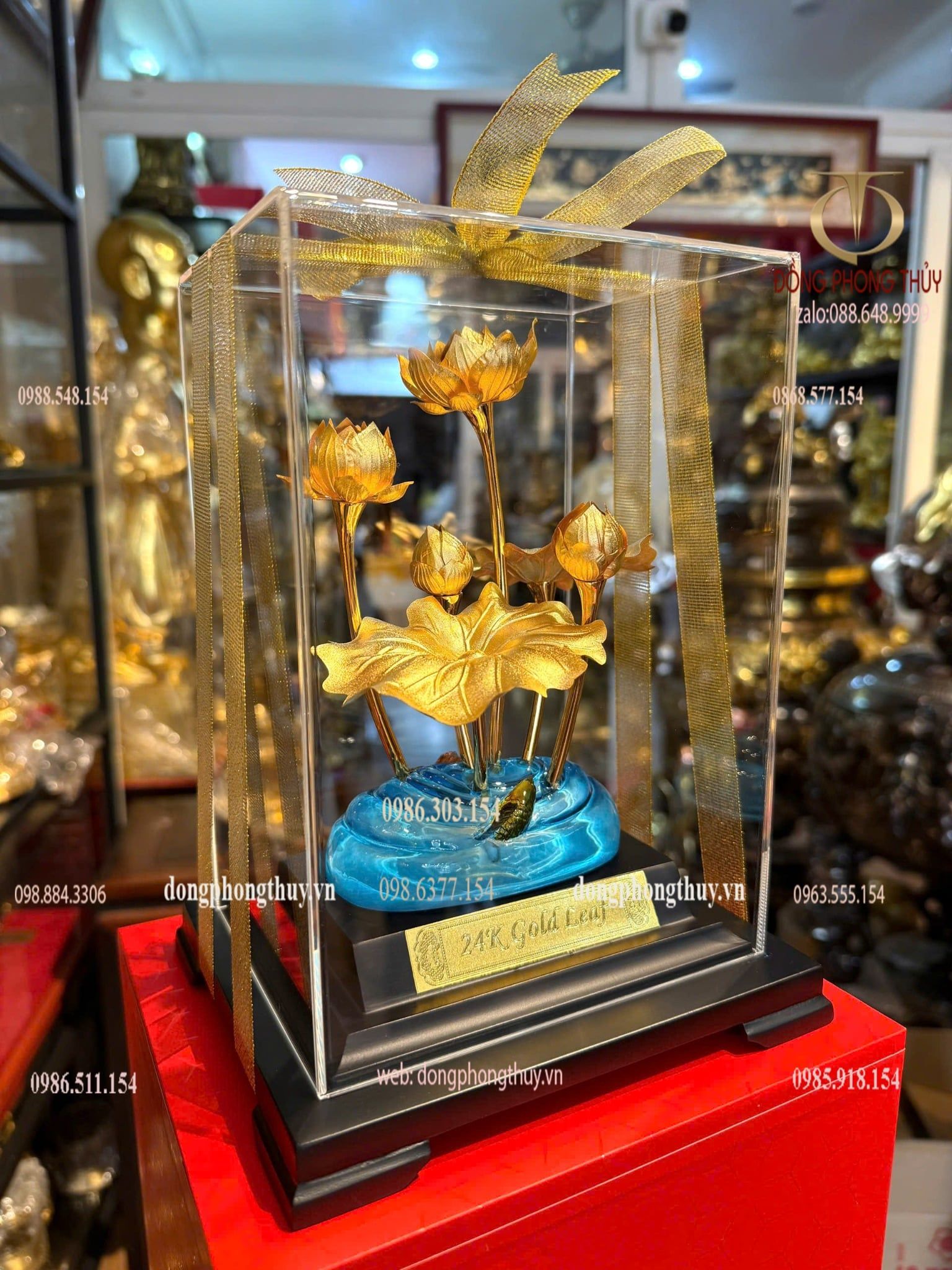 Hoa sen mạ vàng 24k