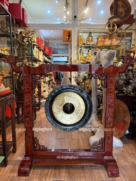 Chiêng đồng Đại Bái bằng đồng