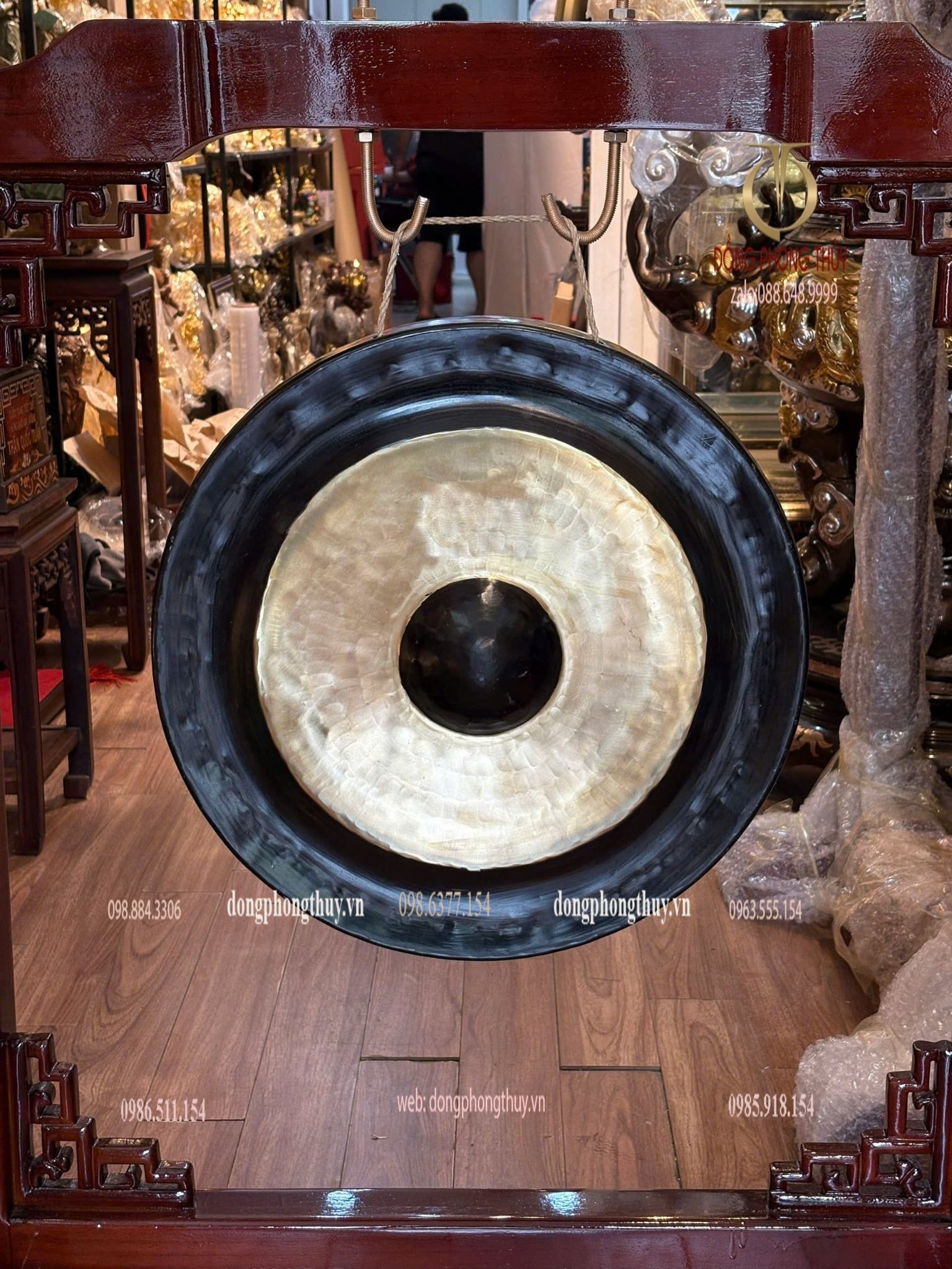 Chiêng đồng Đại Bái bằng đồng