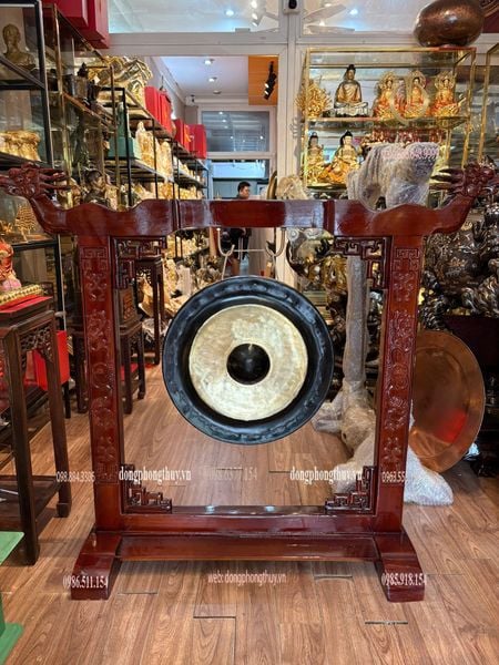 Chiêng đồng Đại Bái bằng đồng