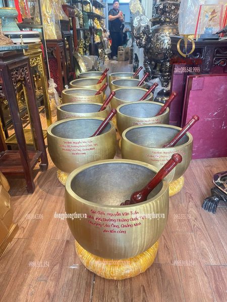 Chuông bát bằng đồng Rộng 38cm nặng 30kg