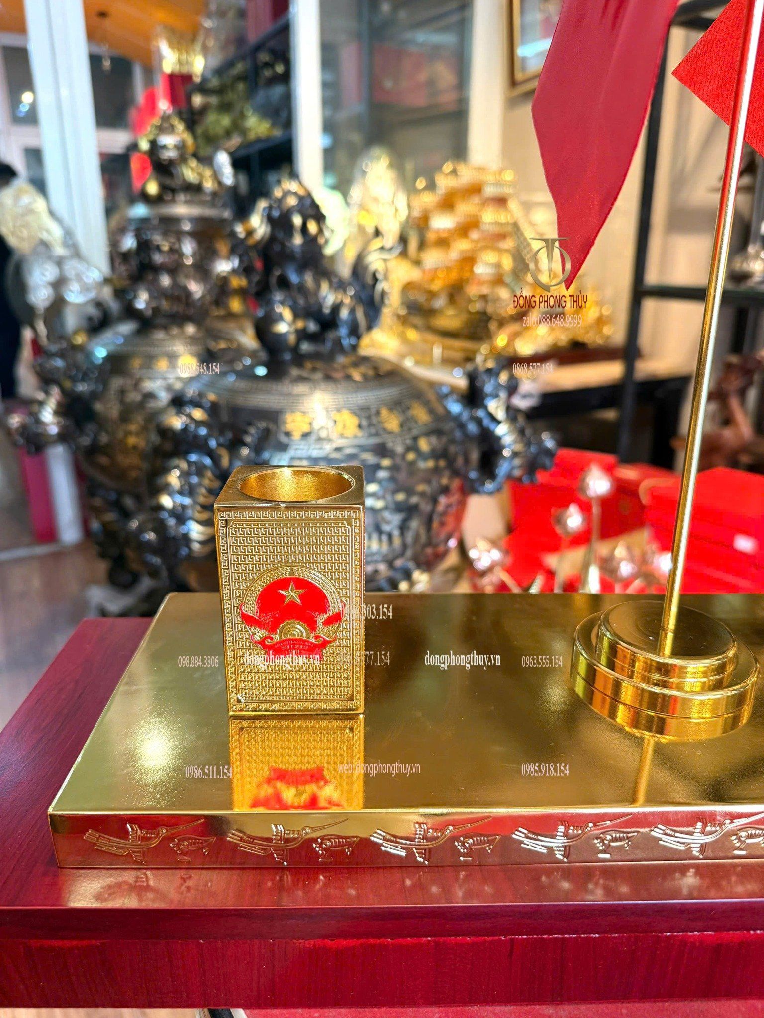 Ống bút Cột cờ mạ vàng 24k